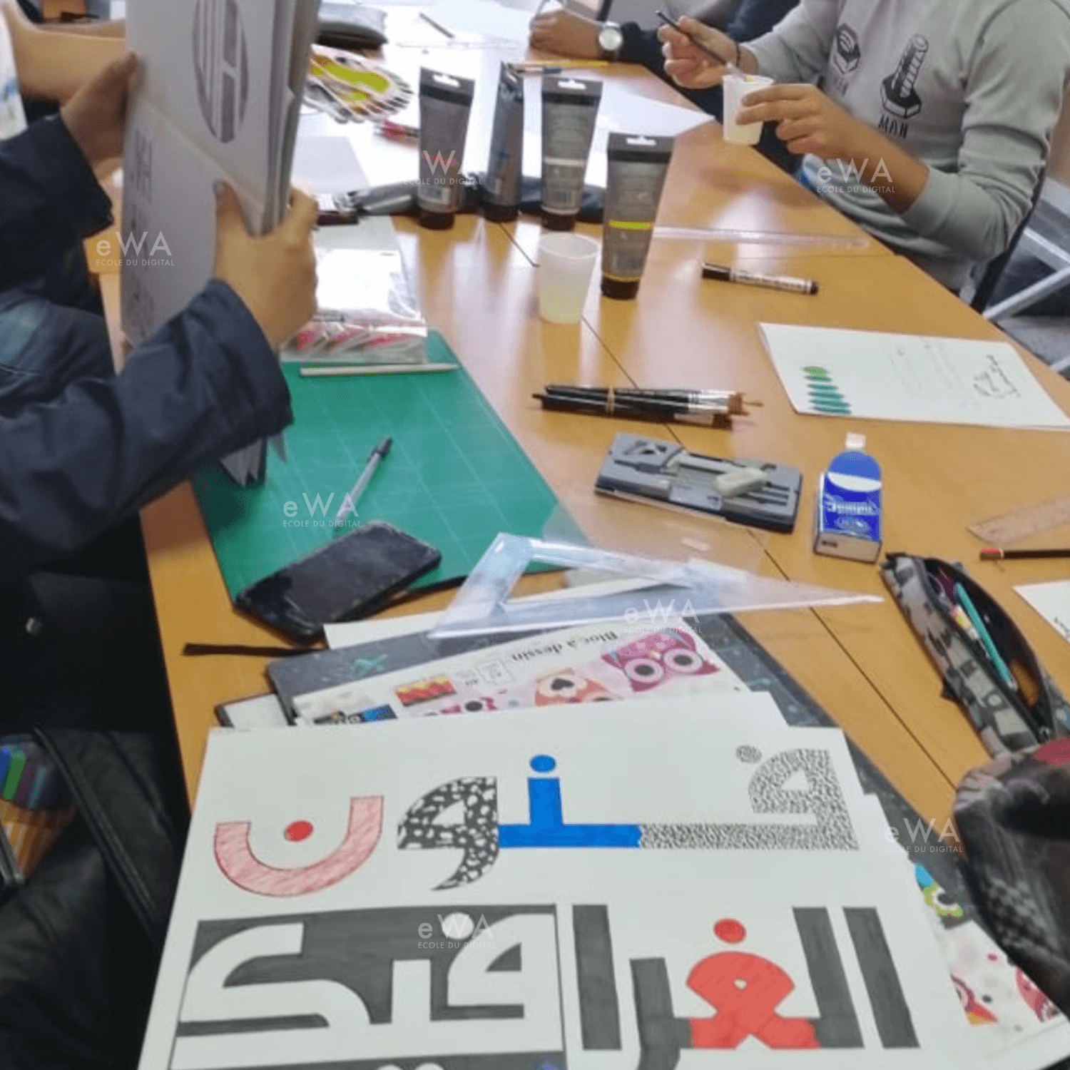 Atelier d'infographie et web design